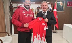 Olimpiyat şampiyonu İbrahim Bölükbaşı'ndan, Erzurum Gençlik ve Spor İl Müdürlüğüne ziyaret