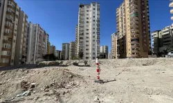 Adana'da depremde 42 kişinin öldüğü apartmanın yıkılmasına ilişkin davaya devam edildi