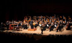 CRR Senfoni Orkestrası ve Lakatos Ensemble "Yeni Yıl Konseri" verdi