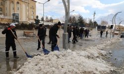 Doğu Anadolu'daki 3 ilde 276 yerleşim yerine ulaşım sağlanamıyor