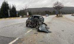 Eskişehir'de iki otomobilin çarpıştığı kazada bir kişi yaralandı