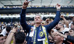 Fenerbahçe Teknik Direktörü Mourinho ameliyat oldu