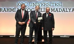 2024 Koç Üniversitesi Rahmi M. Koç Bilim Madalyası'nın sahibi Prof. Dr. Atatüre oldu