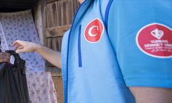 Türkiye Diyanet Vakfı, Kütahya'da yetim çocuklara kıyafet desteğinde bulundu