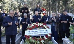 Kartal Belediyesi Neyzen Tevfik'i mezarı başında andı