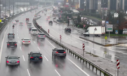 İstanbul'da sağanak aralıklarla etkili oluyor