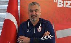 Samsunspor Teknik Direktörü Reis'ten "baskılı oynamak istiyoruz" açıklaması