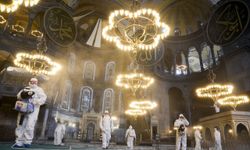 Ayasofya-i Kebir Cami-i Şerifi'nde ramazan temizliği yapıldı