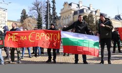 Bulgaristan’da avro karşıtı protestoda 10 polis yaralandı, 6 gösterici gözaltına alındı