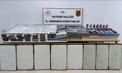Kayseri'de yaş pasta kutularına ve kanepenin altına gizlenmiş kaçak sigara ile makaron ele geçirildi