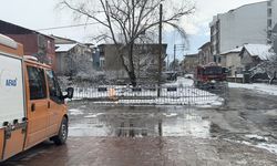 Kocaeli Valisi Aktaş, metan gazı yangınına ilişkin incelemede bulundu