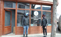 Konya'da yaşlı bireylerin yaptıkları market ve pazar alışverişi ücretsiz evlerine taşınıyor