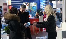 Sırbistan'daki turizm fuarında açılan Türkiye standına ziyaretçiler yoğun ilgi gösterdi