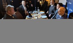 Cumhurbaşkanı Başdanışmanı Kılıç ve AK Parti MKYK üyesi Özil, Almanya'da iftara katıldı