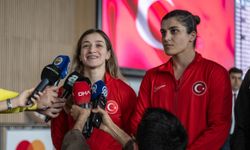 Dünya üçüncüsü Türkiye Kadın Boks Milli Takımı yurda döndü