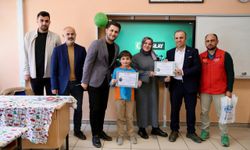 Kocaeli'de 21 öğrencinin aile bireyleri, Yeşilayın başlattığı çalışmayla sigaradan kurtuldu