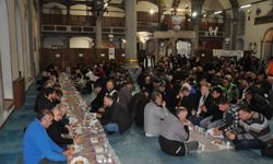 Kütahya'da hurma, su, ayran ve simitle "Ümmet İftarı" programı düzenlendi