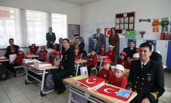 Minikler ilk mektuplarını Mehmetçiğe yazdı