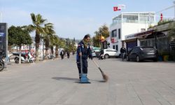 Muğla'da cadde ve meydanların temizliği kadınlara emanet