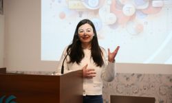 Viyana'da "Çok Dilli Çocuk Yetiştirmeye Bilimsel Bir Yaklaşım" konferansı düzenlendi