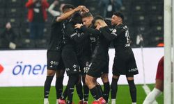 Beşiktaş'ta Uduokhai ve Paulista sakatlandı, Bulut sahaya girdi