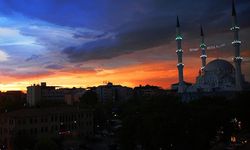 İstanbul Ezan Vakitleri ve Ramazan Ayında İbadet Saatleri