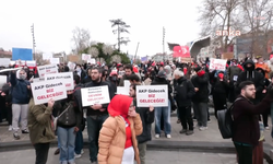 Öğrenciler Beşiktaş İskele Meydanı'nda buluştu