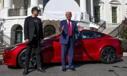 Trump Tesla saldırganlarını uyardı