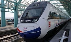 Uraloğlu duyurdu! Tren biletlerine 'aile yılı' indirimi