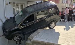 Edirne’de Cip Evin Balkonuna Çarptı: 1 Yaralı