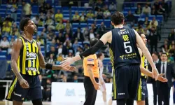 Fenerbahçe - Paris (EuroLeague Play-off mücadelesi) CANLI