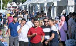İzmir Kitap Fuarı hafta sonu binlerce kitapseveri ağırladı