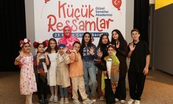 Sefaköy Galeri Küp ‘Küçük Ressamlar’ 23 Nisan Çocuk Sergisine ev sahipliği yapıyor.