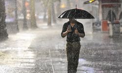 Meteoroloji'den üç il için kuvvetli gök gürültülü sağanak uyarısı