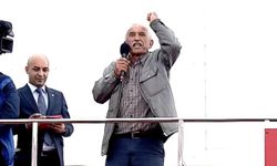 CHP mitinginde konuşan Yozgatlı çiftçi: "Devlet turpunan, şalgamınan değil, adaletle idare edilir"