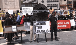 Ankara'da öğretmenlerden 'tabutlu' protesto
