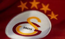 Ankara’da Galatasaray Coşkusu! Taraftarlar 25. Şampiyonluğu Güvenpark ve Tunalı’da Kutladı