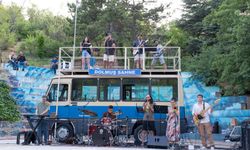 Ankara’nın ikonik dolmuşu "Dolmuş Sahne" oldu: Ücretsiz konser veriyor
