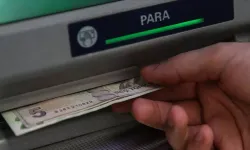 Bankaların ATM Para Çekme Limitleri Güncellendi: Yeni Günlük Limitler ve Komisyon Detayları