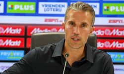 Robin van Persie'den Fenerbahçe maçı öncesi açıklama: Stratejimize sadığız