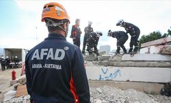 AFAD'dan Balıkesir'deki deprem sonrası yeni açıklama: Konteyner kurulumuna başlandı