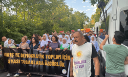 Bakırköy Kadın Cezaevi önünde oturma eylemi