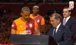 Galatasaray'da Osimhen ve Sane için imza töreni