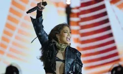 Jennifer Lopez İstanbul'da sahne aldı
