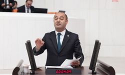 Parti kurma tartışmalarına ilişkin CHP'li Karabat: "Milleti alternatifsiz bırakamayız"