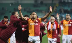 Galatasaray, Sacha Boey transferinde geri adım attı: 15 milyon euroluk şart masadan kaldırıldı