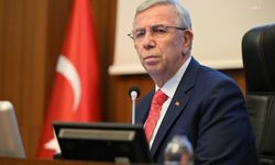 Mansur Yavaş, Bağlum'daki trafik kazasında 2 belediye personelinin hayatını kaybettiğini açıkladı