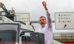 Özgür Özel'in yeni parti kararı uluslararası basında: "Erken seçim hesaplarını etkiler"