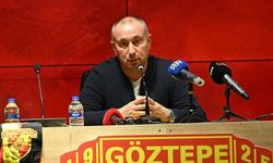 Göztepe Eyüpspor'u 4-0 devirdi: Stoilov'dan galibiyete rağmen oyun uyarısı