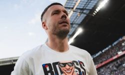 Podolski’den Fenerbahçe yorumu: Türkiye’de olması ayrı bir anlam taşıyor